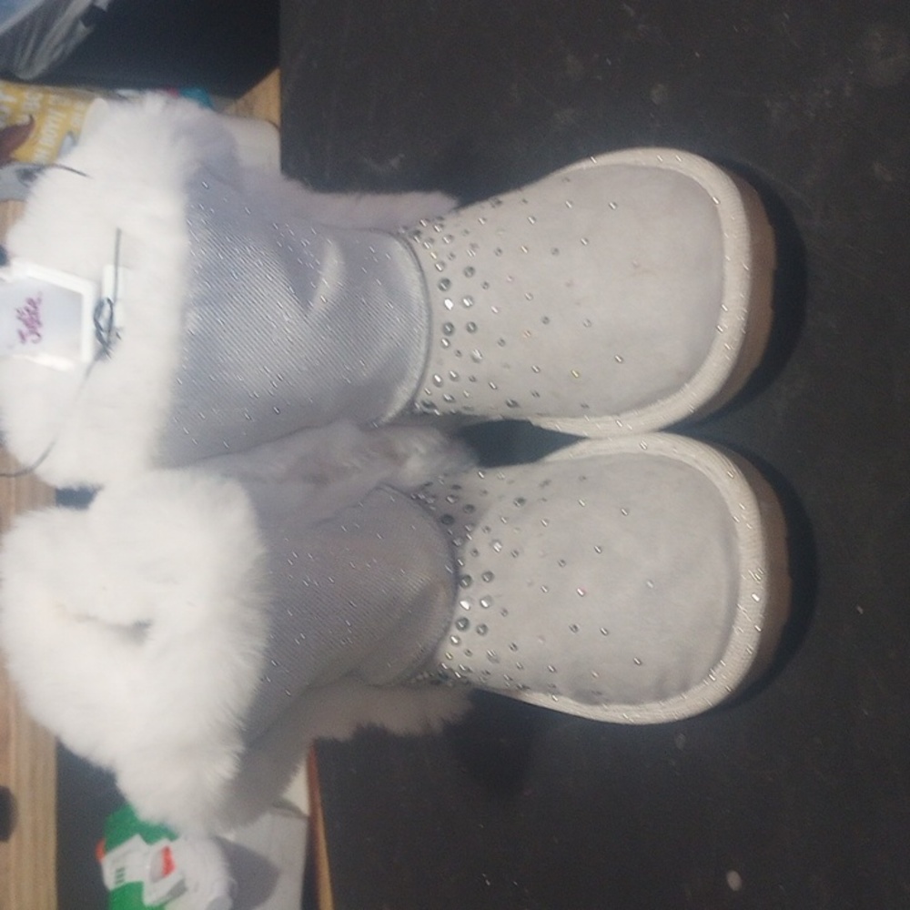 Kids Justice Boots size 3 New with tags